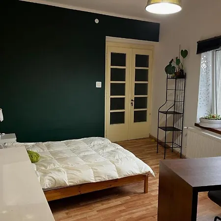 Two Streets One Stefana & Damrota *