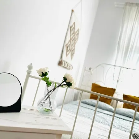 Lägenhet Two Streets One Stefana & Damrota *