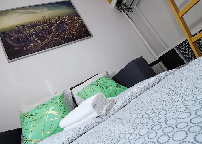 Two Streets One Stefana & Damrota * 卡托维兹