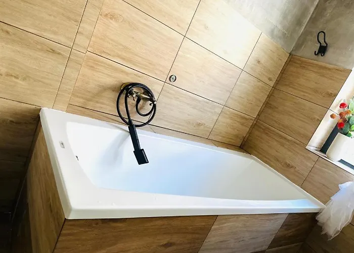 Two Streets One Stefana & Damrota * 卡托维兹